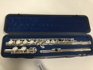 Buy Pre owned Flute Yamaha YFL221S? Order online for the best price!